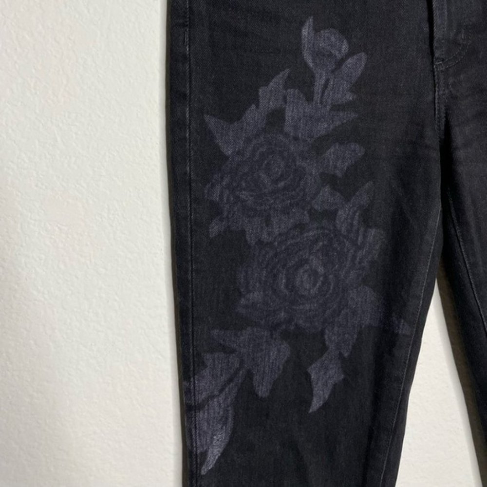 Carmar Black‎ Floral Distressed Mom Jeans 27 - Picture 3 of 5